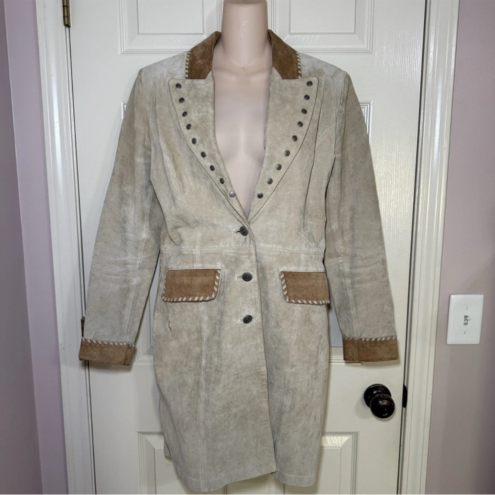 Elegant Cream Leather Jacket with Tan Accents